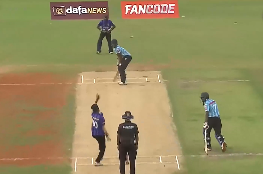 57 off 16! Sanjay Sudhaakar plays a sensational knock