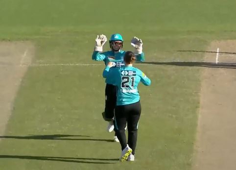 3 For 20! Jonassen's 3-fer wins it for Heat