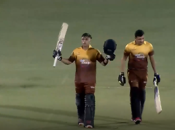 10 Fours, 4 Sixes! Wasi Shah's valiant knock of 108