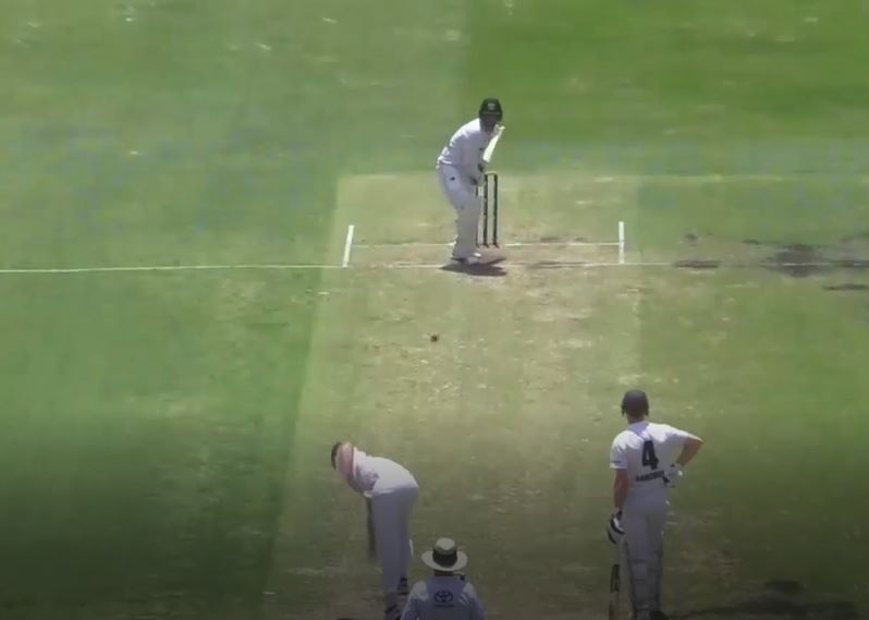 19 Fours! Whiteman plays a sensational knock of 131