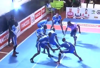 War Jaguars beat Superior KC by 31 points