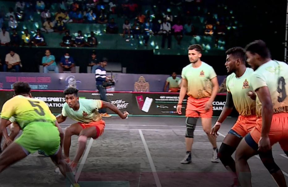 I Pravinkumar's defence leave Tuskers dazed