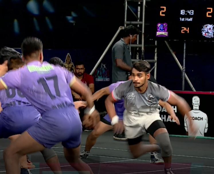 Anuj Saini's valiant tackles dent Magnets