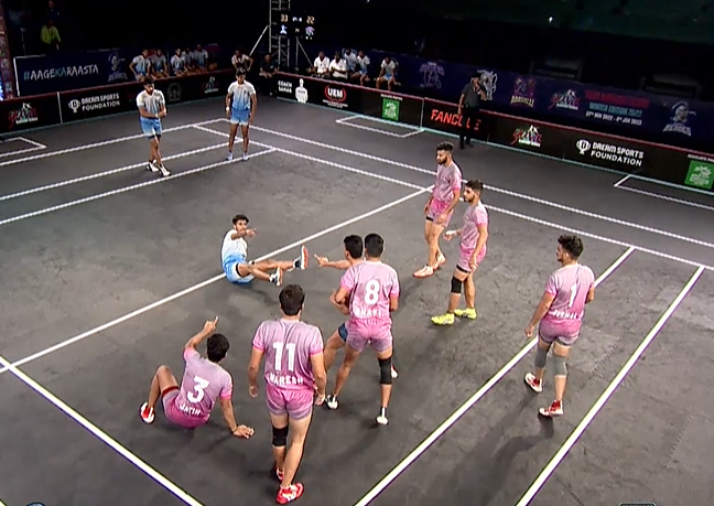 12 Raid points! Gaurav Kumar steals the show