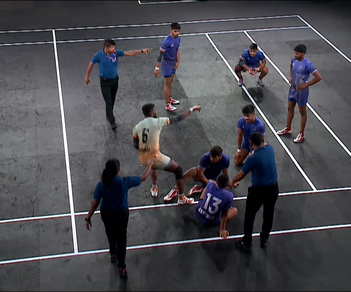 Thamizhvanan's Kamaal tricks lead his team to victory