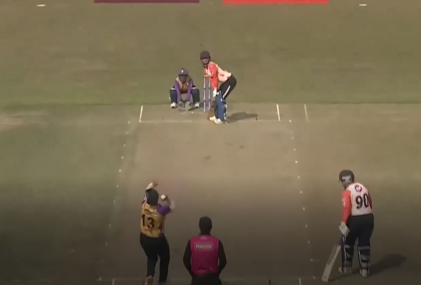 10 Fours! Debnath's swashbuckling knock of 75