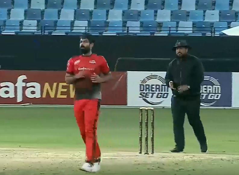 Almas Hafiz wrecks Abu Dhabi batting with 3/12