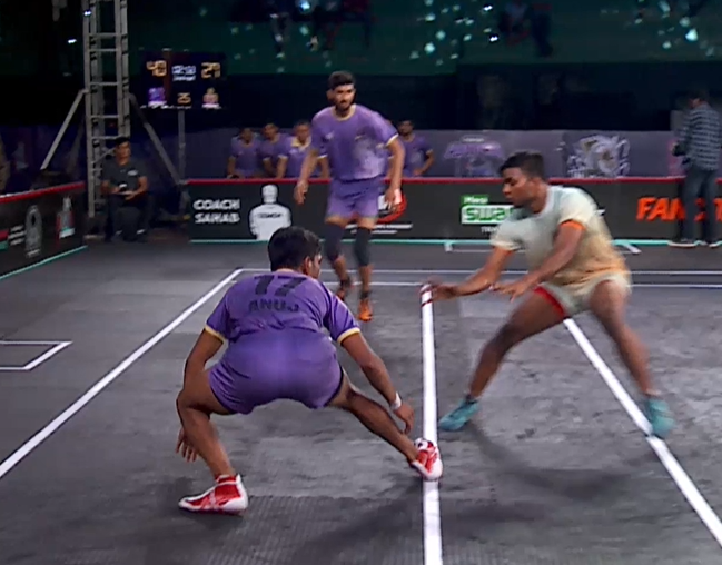 Anuj Saini leads the attack for Aravalli with six tackle points