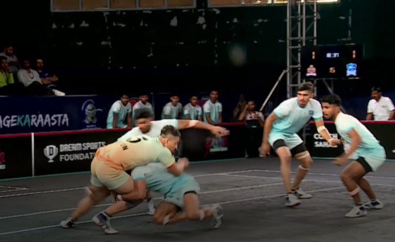 Arjun Rathi's valiant raids put Veerans on driving seat