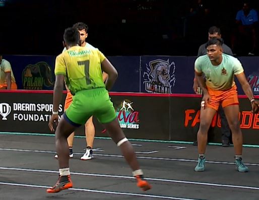 Kannan and Muthu's raid demolishes Veerans