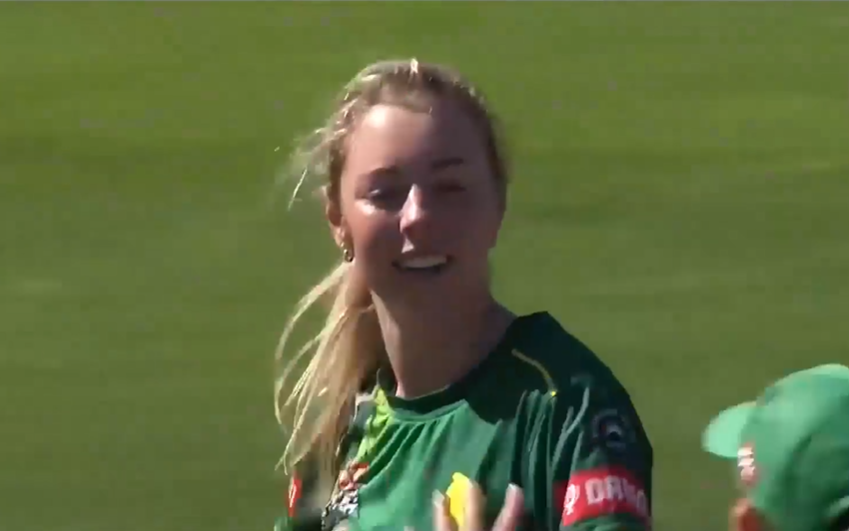 Green puts on a show with her 3-fer