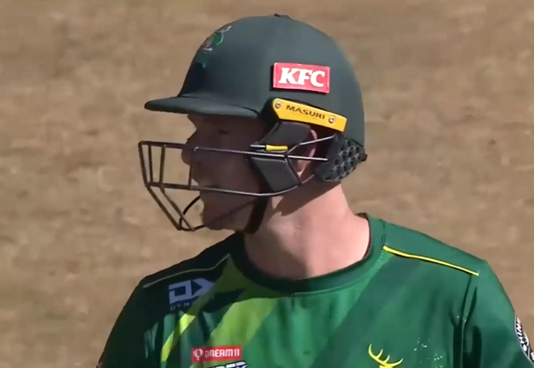 6 fours, 3 sixes! Josh Clarkson's magnificent 58
