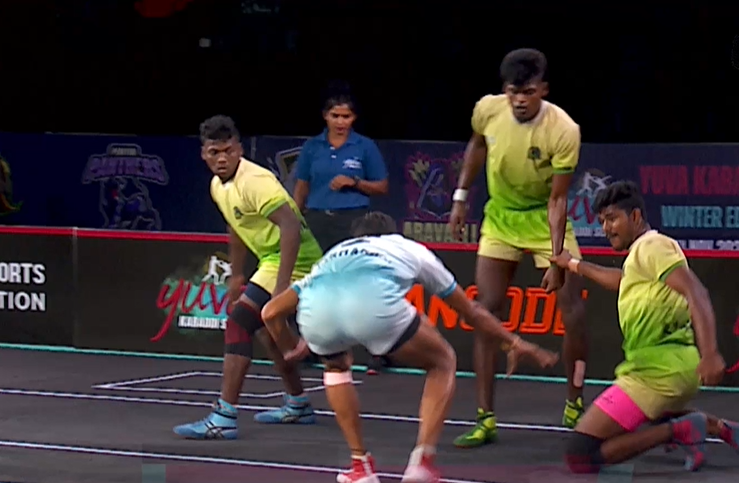 Velavan leads Palani Tuskers from the front with five tackles