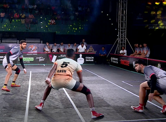 Avi Duhan's fiery tackles against Chola Veerans