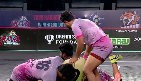 Rahul Sharma's resilient defence against Palani Tuskers