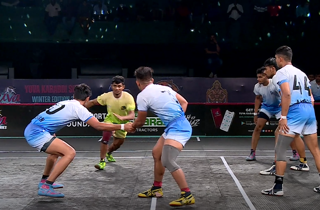 Sawan Khatri tramples Palani Tuskers' raiders