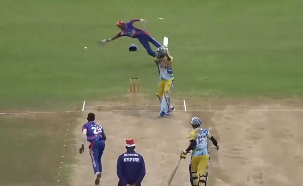 All-round Reef Divers beat Splashers by 8 wickets