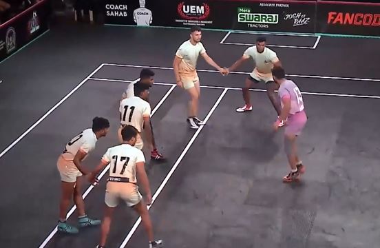 Dominant Veerans overpower Rhinos 59-34