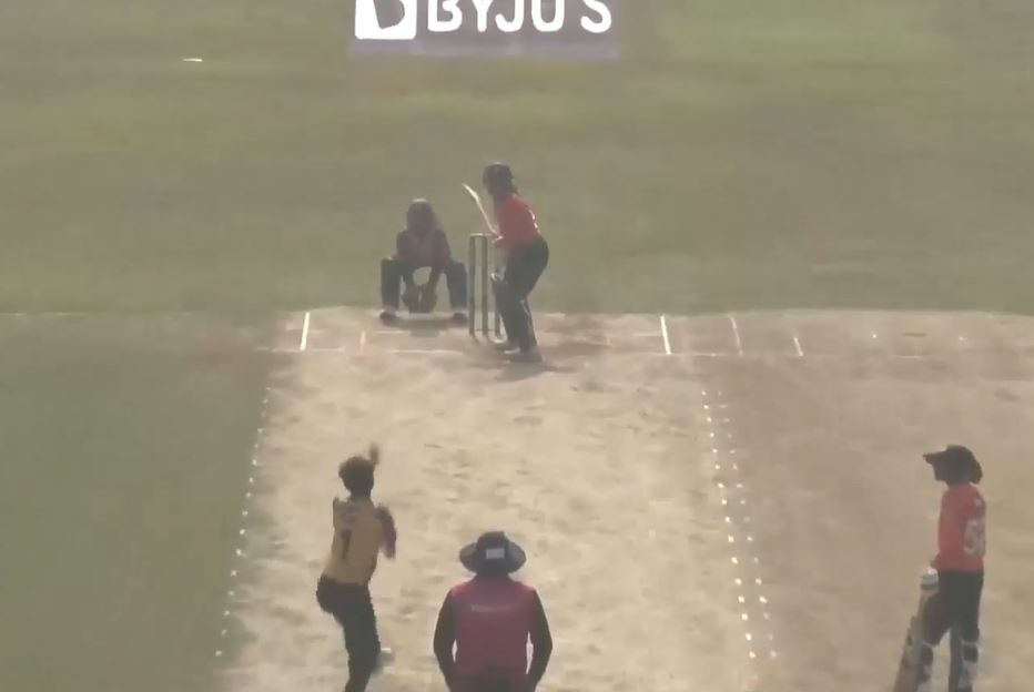 Buoyant Riders floor Stars by 8 wickets