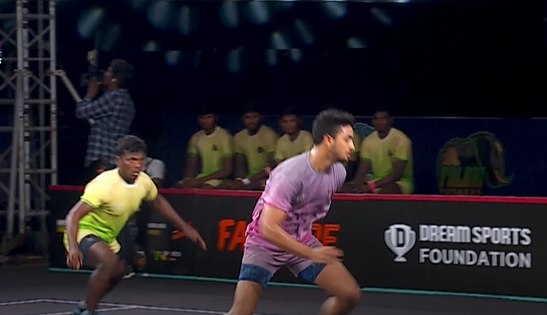 S Mulikan and Hari Hara Sudhan's heroic tackle