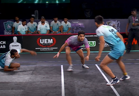 Ravi Saket's gritty tackle against Kaziranga Rhinos