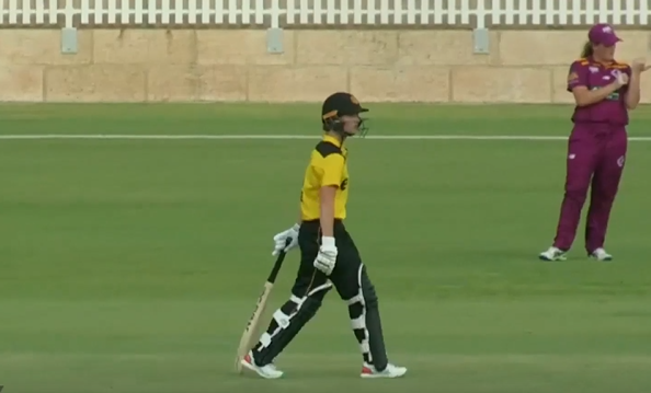 10 Fours! Maddy Darke's resilient knock of 63*