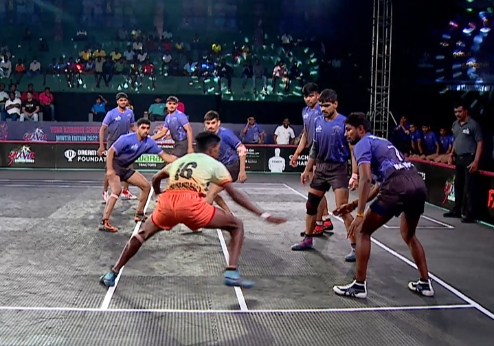 Periyar Panthers' Navneet scores five crucial points as Super sub