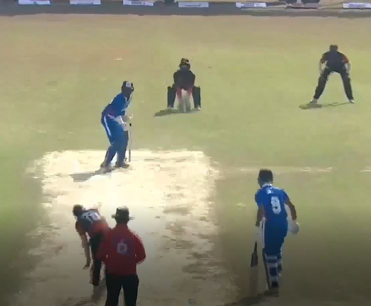 Royals pip Avengers by 5 wickets to secure a comfortable win