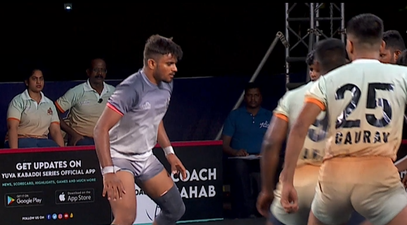 11 Points! Lakshay Kumar slips past Chola Veerans' defence