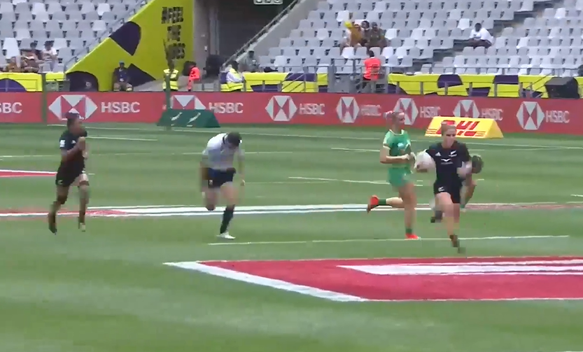 New Zealand stay on top, beat Ireland by seven points