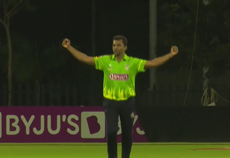 5 for 17! Saju Chothan blows Yanam to bits