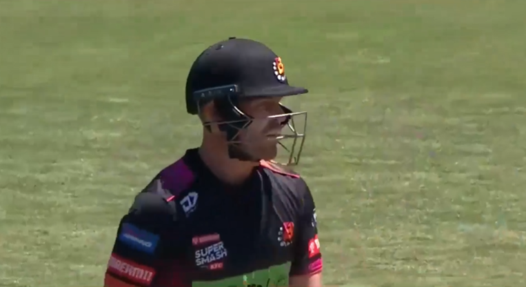 24 sixes smashed in Stags vs Districts clash