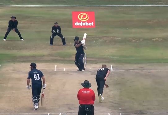 Coetzer's splendid 54 wins it for Scotland
