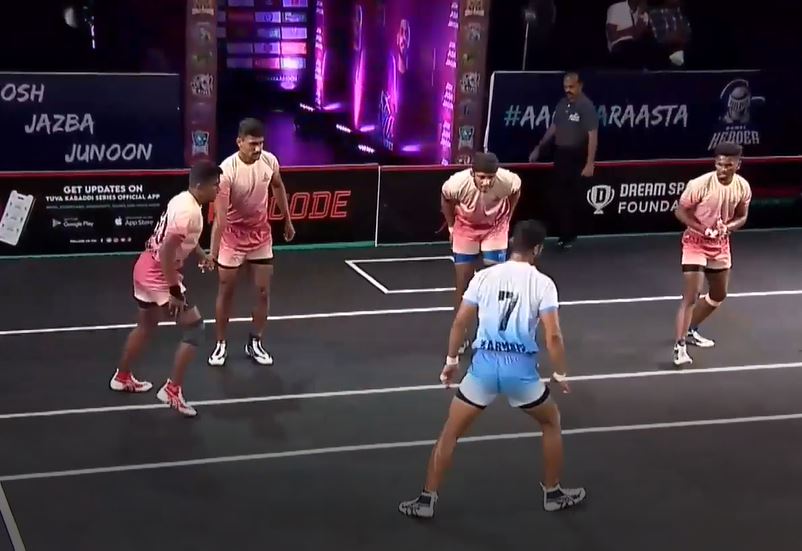 Magnificent Heroes flatten meek Veers by 17 points