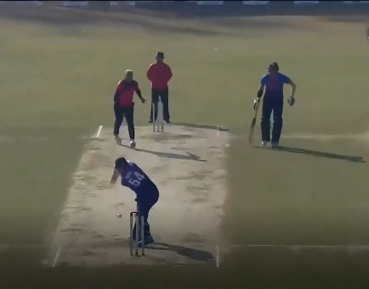 3 for 15! Umair Ali wrecks Knights batting