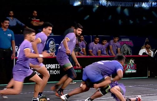 Bhakar's tackle puts Panthers on the backfoot