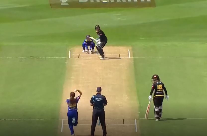 Blaze waltz past feeble Sparks by 19 runs