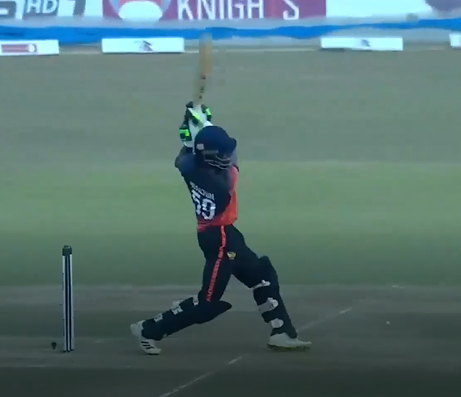 Chadwick Walton's gritty 69* guides Janakpur home