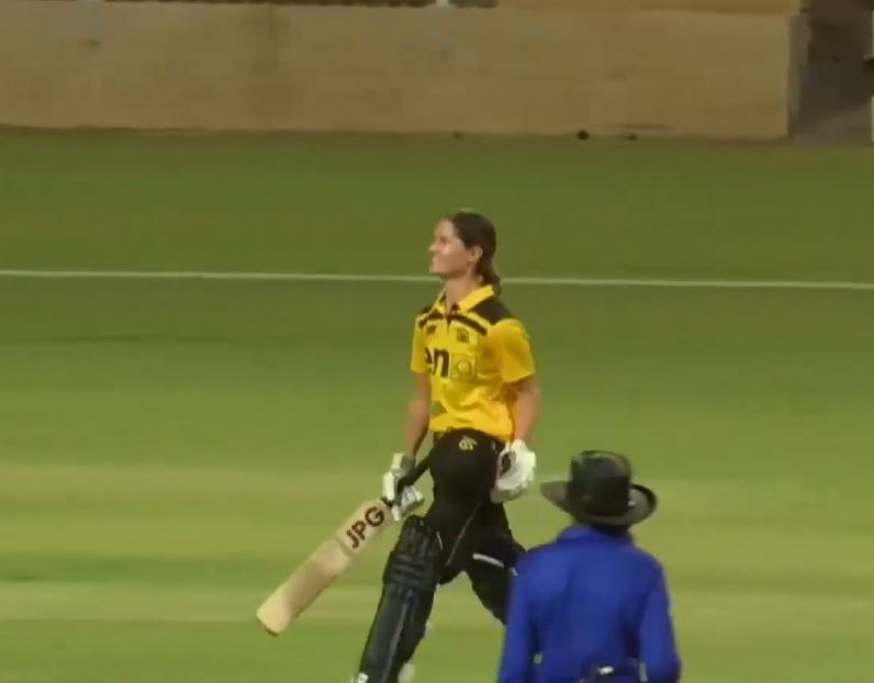 Darke's classy 133 shores up for Western Australia