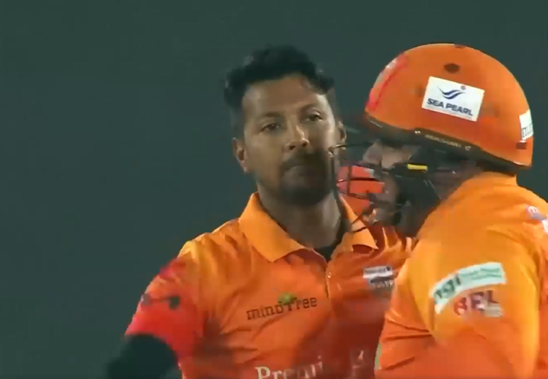 4-fer! Nahidul Islam bundles out Dhaka for 108