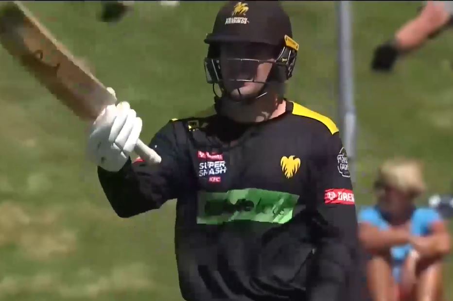 70 off 49! Tom Blundell's rampage rocks Kings