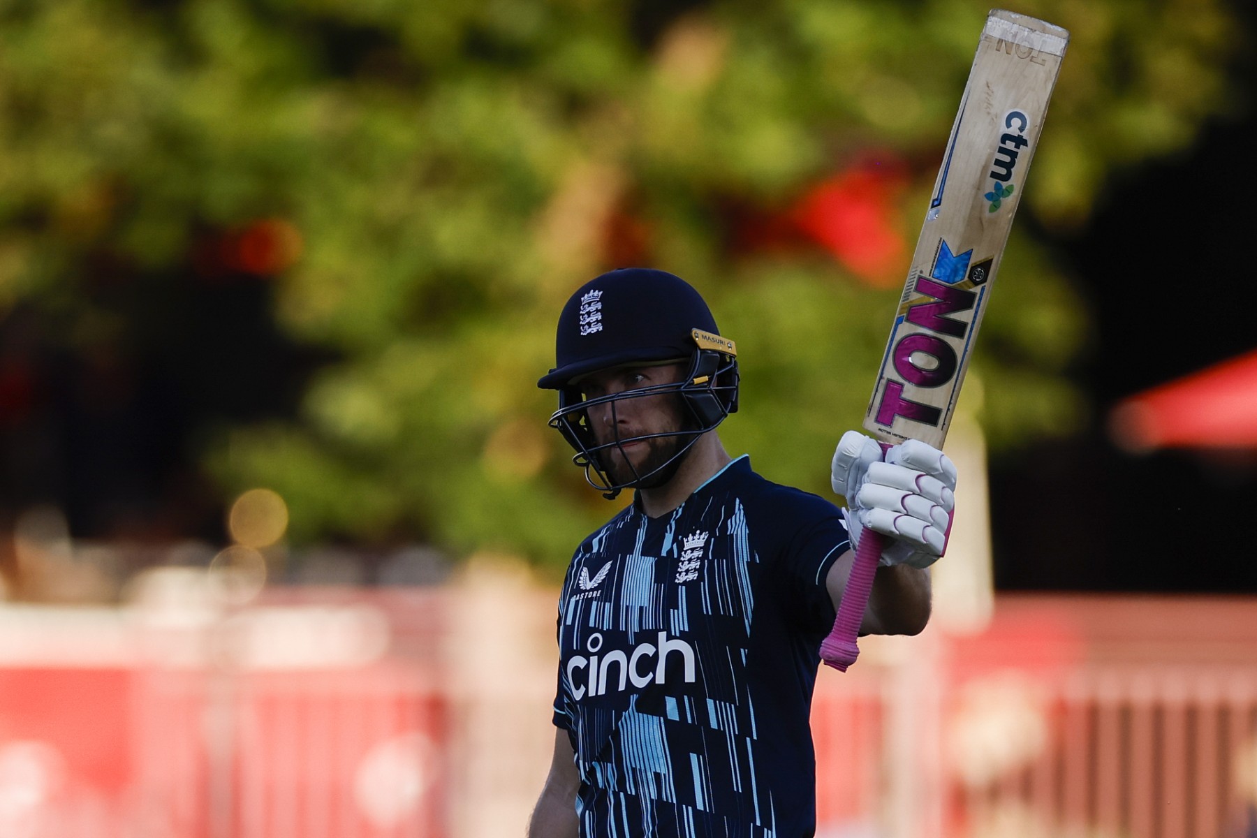 Dawid Malan's blazing 59 gives England a great start