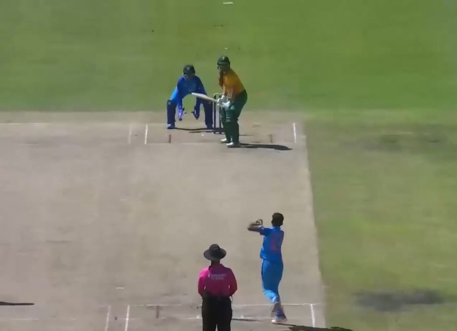 IND thump listless SA by 7 wickets