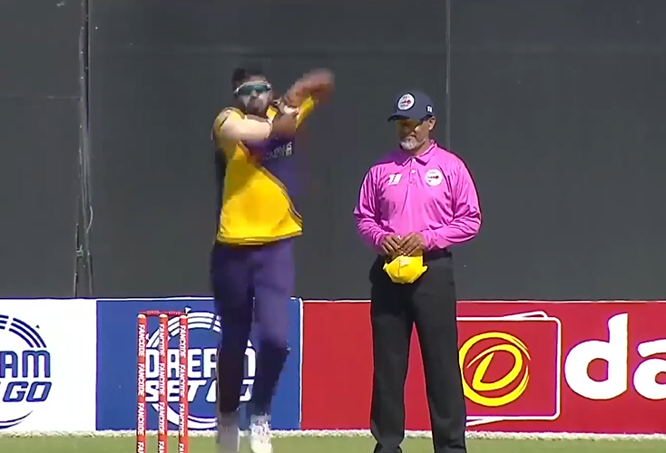 3 for 18! AC Rathan's disciplined spell puts Thunders on front foot