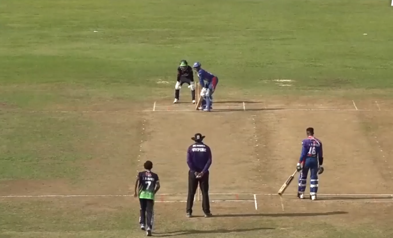 42* off 18! Leniko Boucher takes Rowers's bowlers for a ride