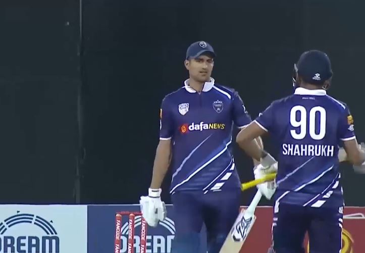 Dominant Royals sail past meek Titans by 6 wickets