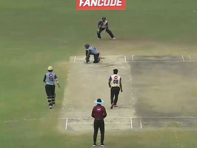 Vijay puts on a show with his 3-fer