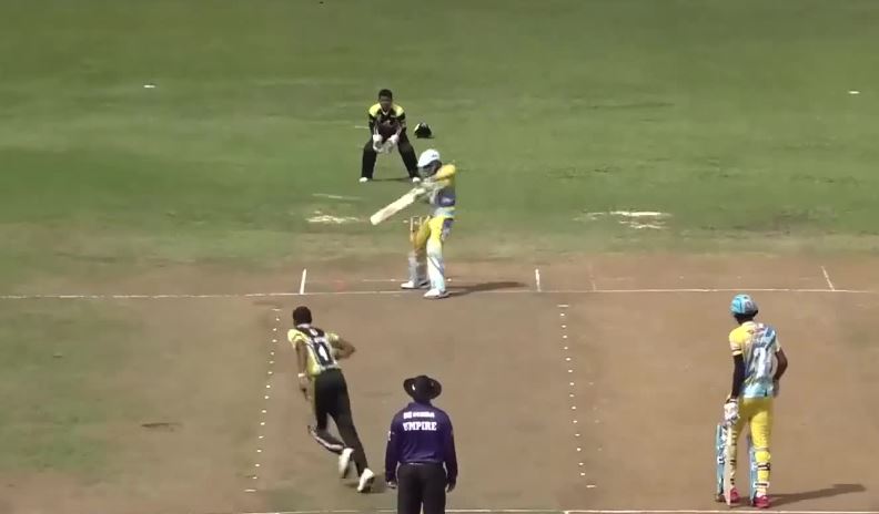 52 off 20! Robinson puts on a show