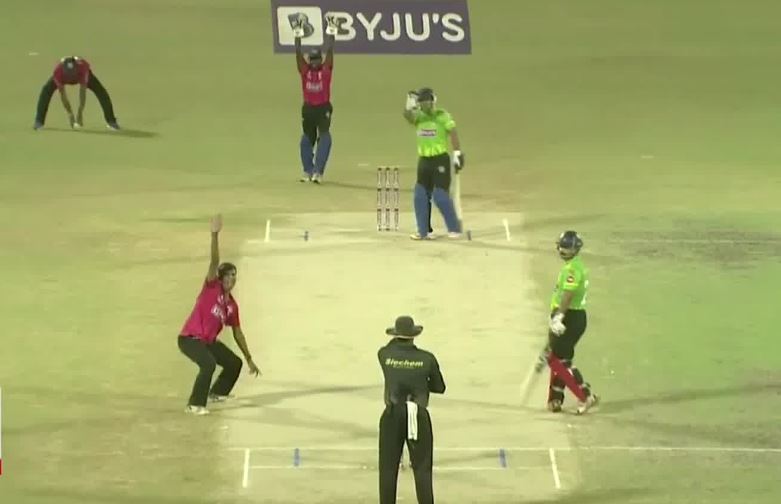 Sivaguru Nadane's 3-fer rattles Mahe Veterans