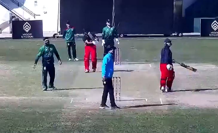 7 fours, 3 sixes! Nizakat's valiant 61